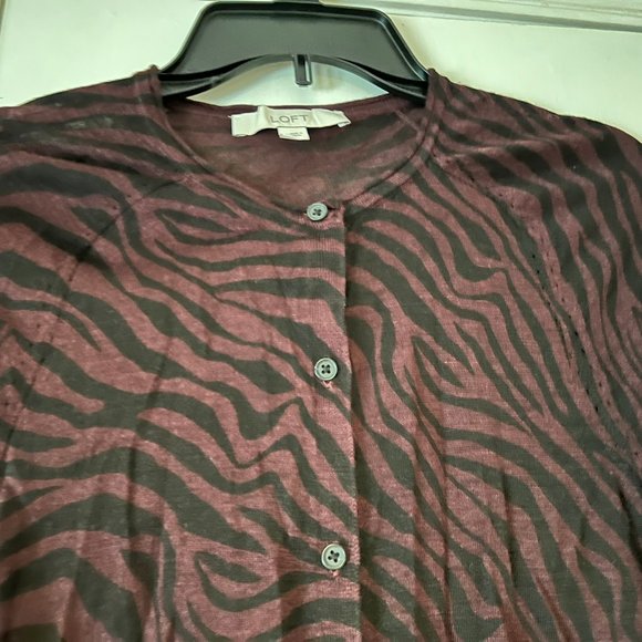 Loft Burgundy and Black Zebra Patterned, Semi-Sheer Cardigan - Large - Picture 3 of 5